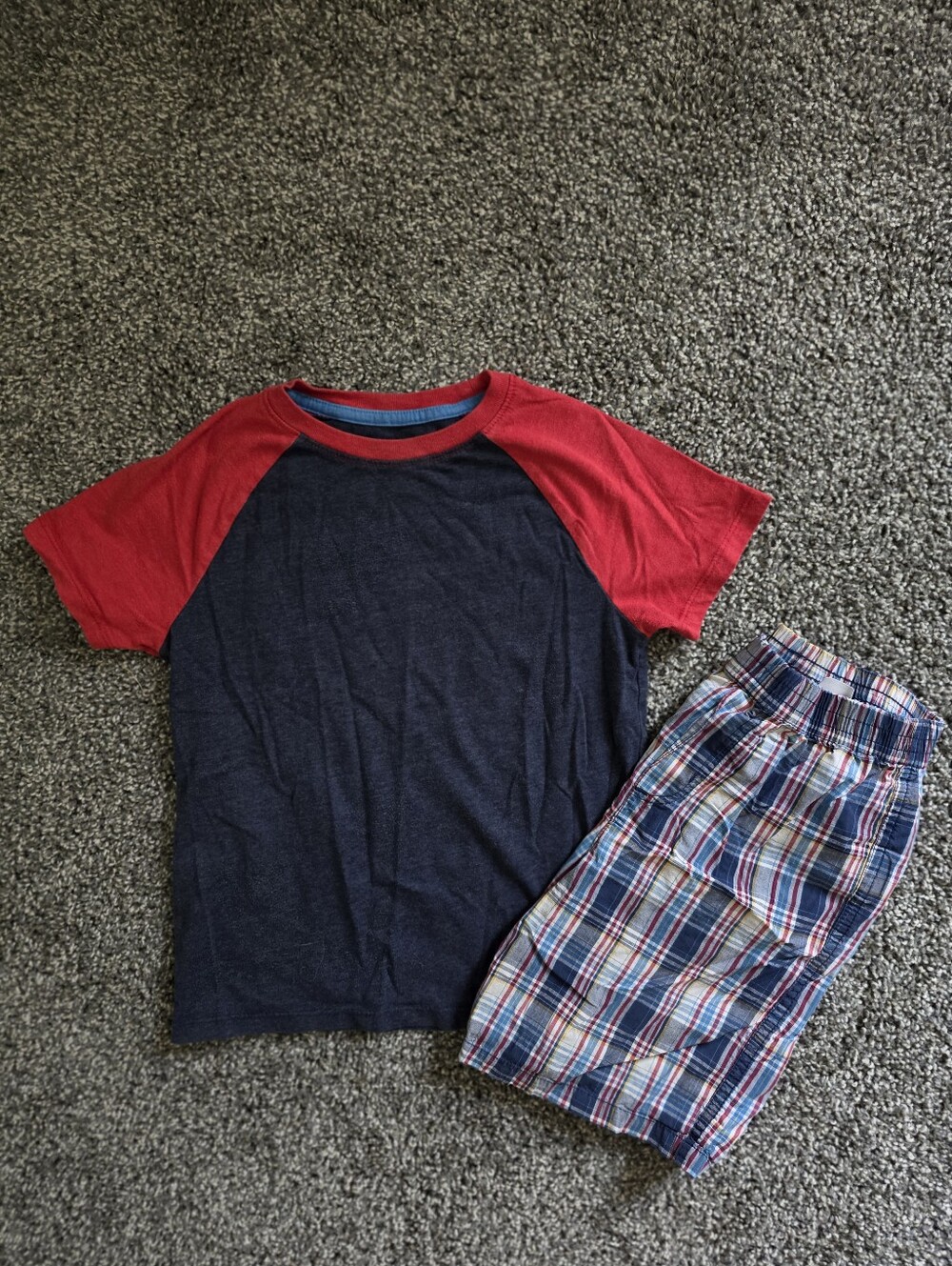 Cat & Jack/Thomas the Train Boys T-Shirt and Shorts Outfit Bundle